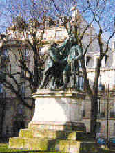 washington-lafayette statue